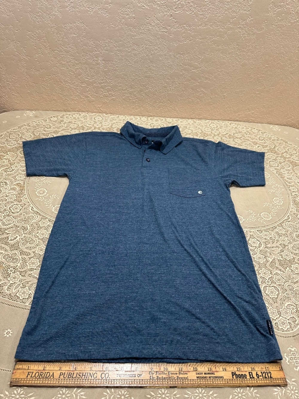 Boys Billabong Blue 3 Button Collar Shirt Size Large